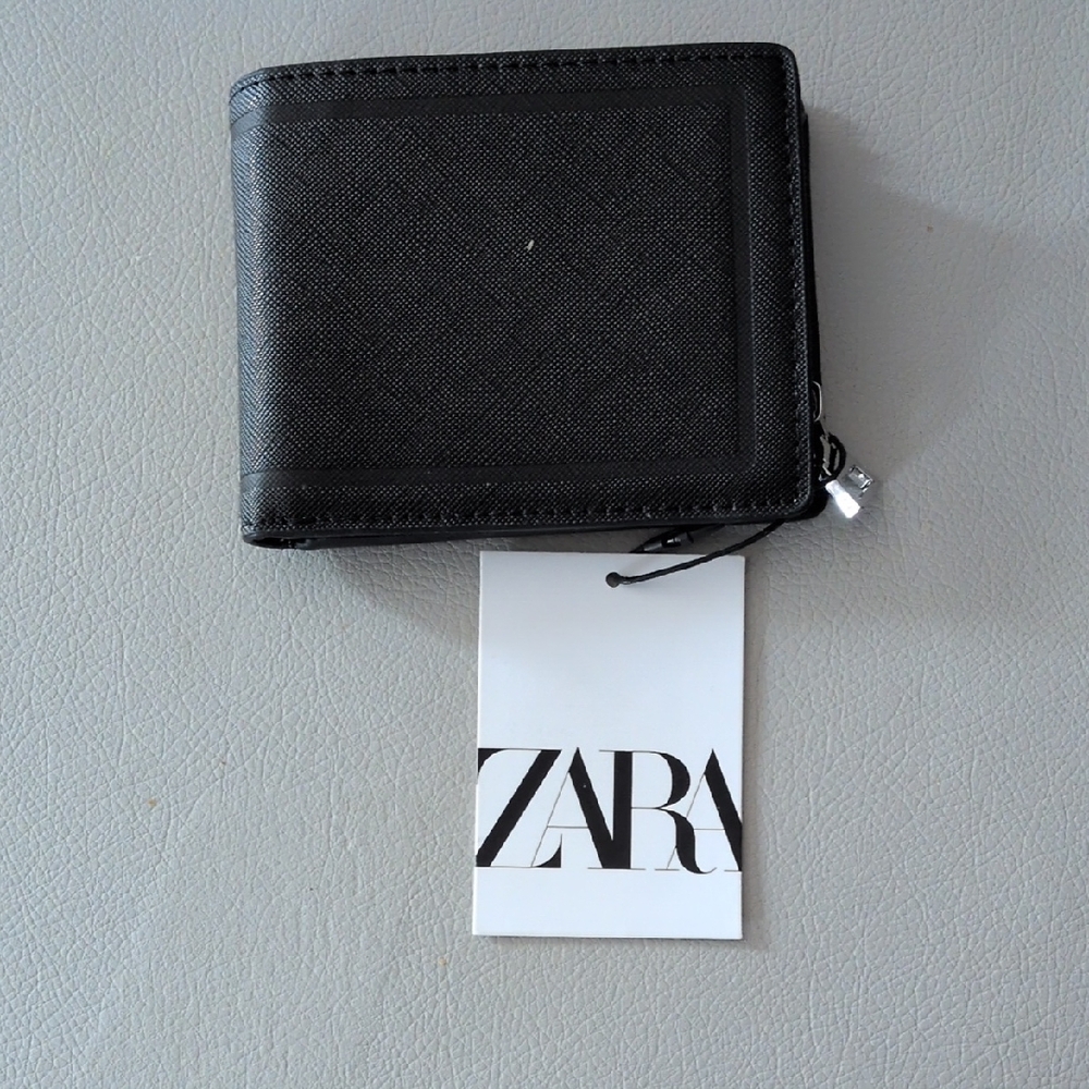 Zara Black Textured Wallet